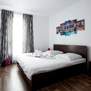 Julia Apartament