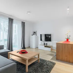 Homely Place Blisko Starego Rynku - Parking Apartment